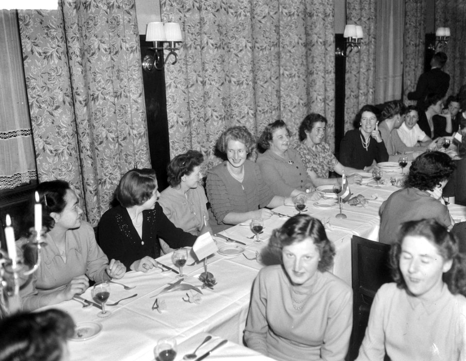 Diner Hockey Pomona, Bestanddeelnr 903-9073