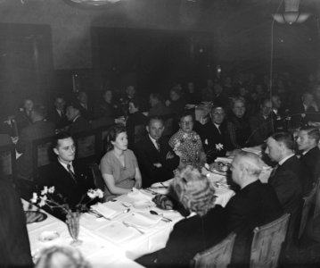 Diner in De Kroon Blauw-wit, Bestanddeelnr 902-7815