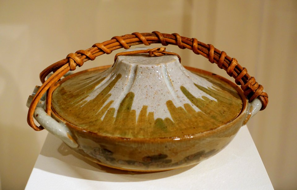 Donabe (lidded cooking dish), Japan, c. 1880 AD, glazed earthenware - Peabody Essex Museum - DSC07510