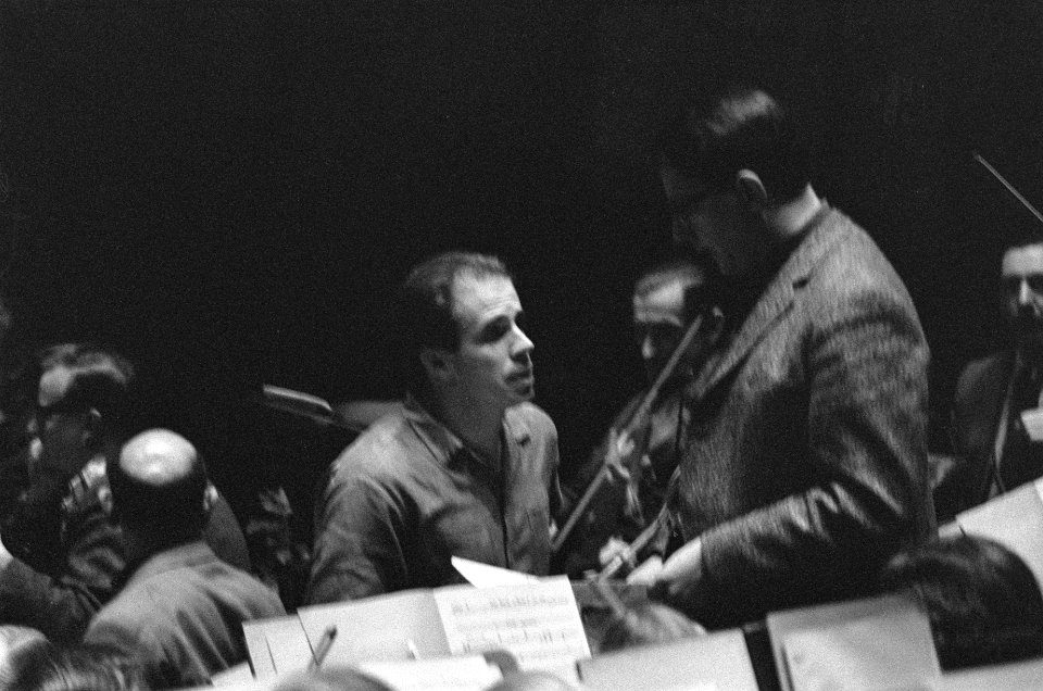 Donald Johanos gastdirigent Concertgebouworkest, tijdens de repetitie, Bestanddeelnr 914-8472