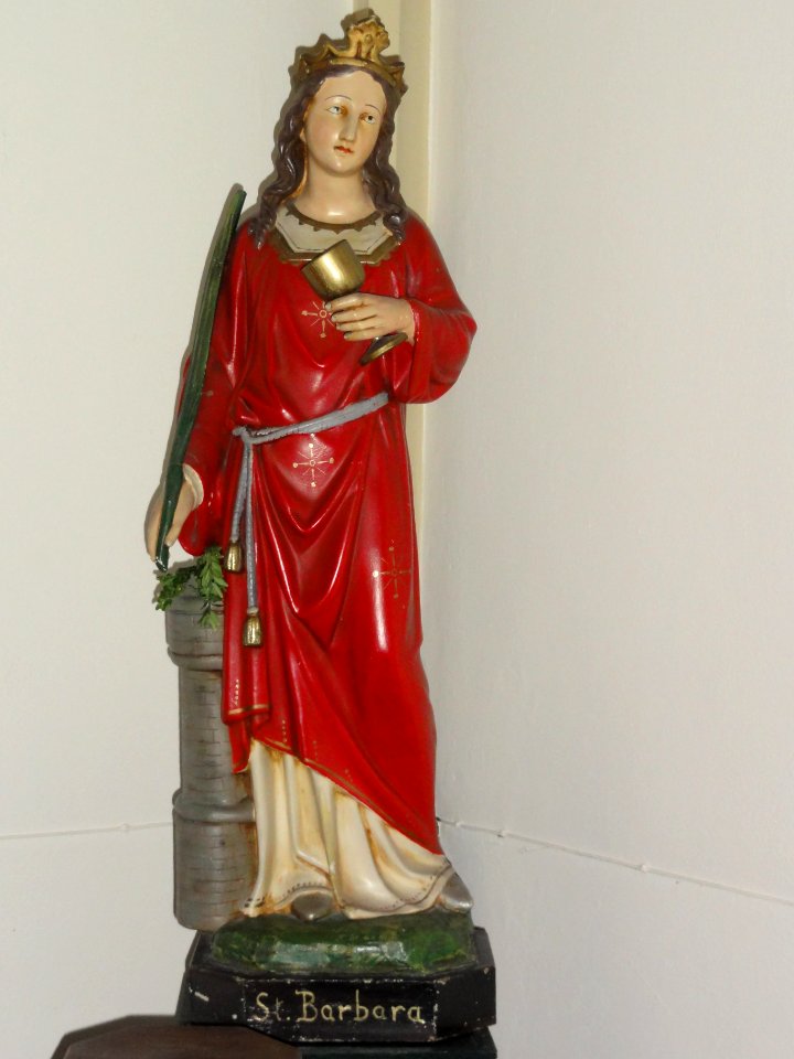 Dinther (Bernheze) Rijksmonument 520589 Servatiuskerk, beeld St.Barbara
