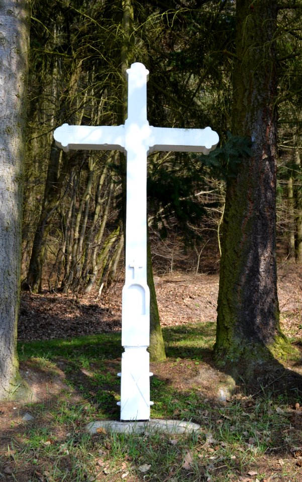 Ehlhalten, Wegkreuz an der Straße nach Heftrich