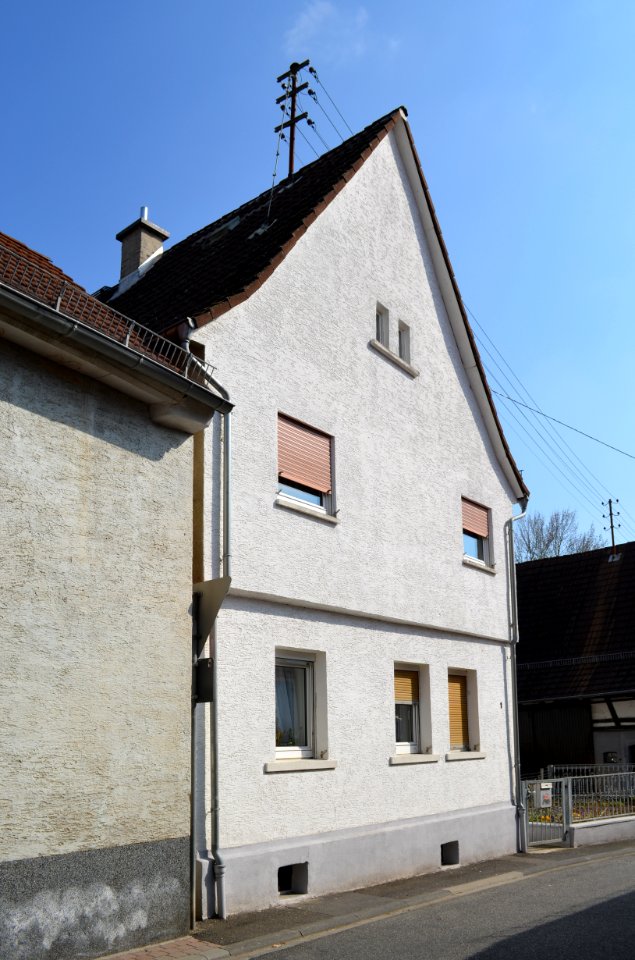 Ehlhalten, Am Brühl 1, Haus