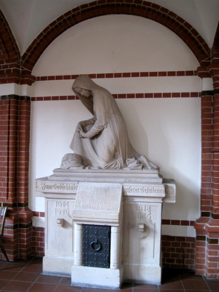Ehrenmal in der Kirche Zum Guten Hirten