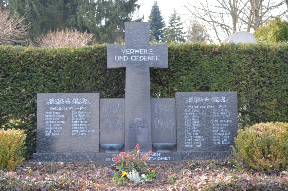 Ehlhalten, Kriegerdenkmal