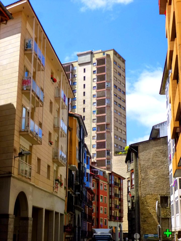 Eibar - Apartamentos 02