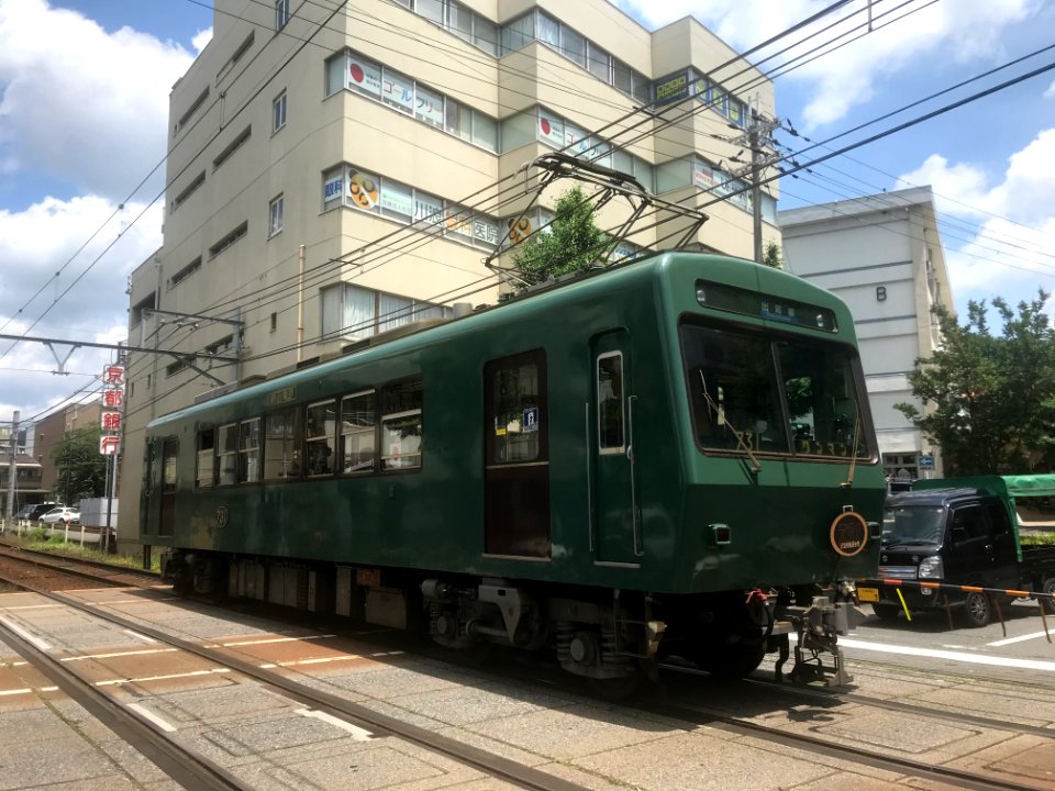 Eiden 731 approaching Shugakuin