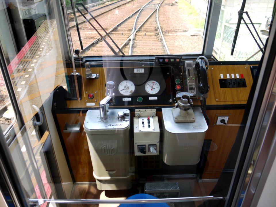 Eiden 851 cabin 20140723