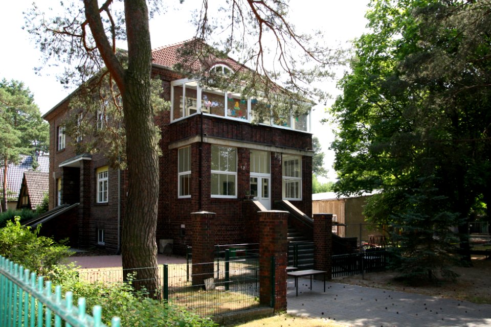 Eichwalde Uhlandallee 17-19 Kita