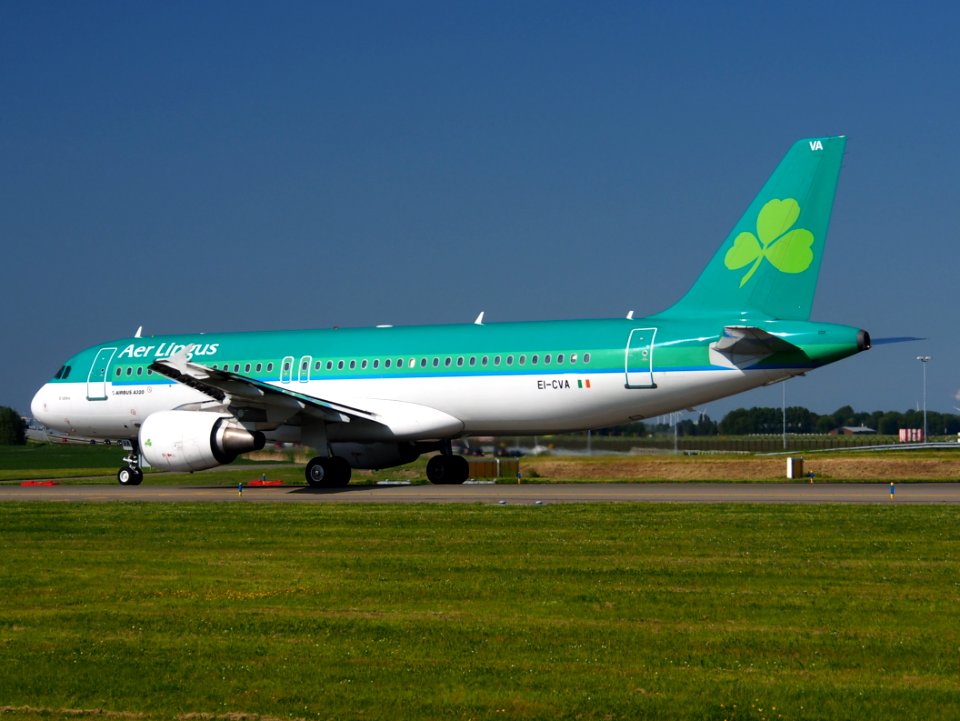 EI-CVA Airbus A320 of Air Lingus, taxiing at Schiphol (AMS - EHAM), The Netherlands, 18may2014, pic-3