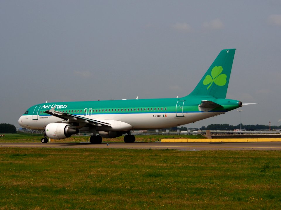 EI-DVI Aer Lingus Airbus A320-214 - cn 3501 taxiing 14july2013 pic3