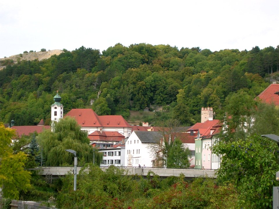 Eichstätt -Spitalbrücke und Kloster St. Walburg mit Garten und Scharwachtturm