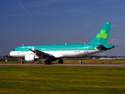 EI-DVL Aer Lingus Airbus A320 taxiing at Schiphol (AMS - EHAM), The Netherlands, 17may2014, pic-4