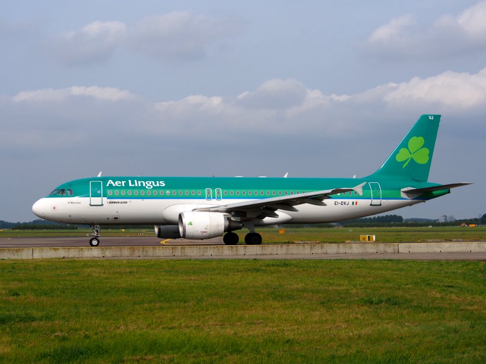 EI-DVJ Aer Lingus Airbus A320-214 - cn 3857 taxiing 14july2013 pic-003