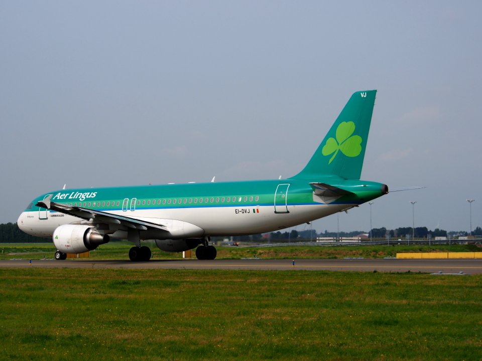 EI-DVJ Aer Lingus Airbus A320-214 - cn 3857 taxiing 14july2013 pic-006