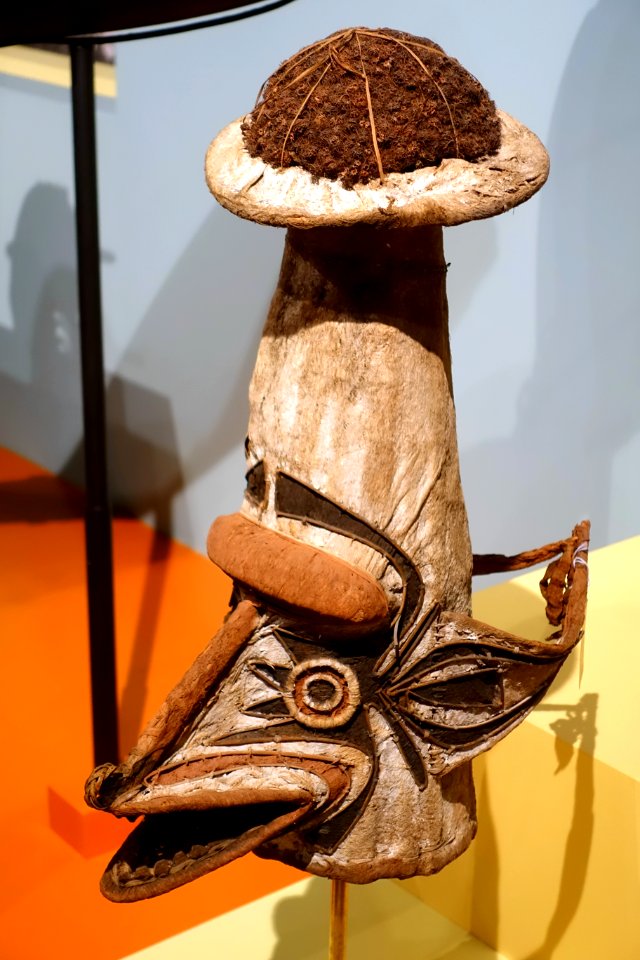 Eharo mask, 1 of 2, Elema peoples, Papuan Gulf, Gulf Province, Papua New Guinea, early 1900s, bark cloth, bamboo, wood, plant fiber, pigment - Fowler Museum - University of California, Los Angeles - DSC02425