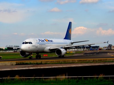 EI-DSW Air One Airbus A320-216 taxiing at Schiphol (AMS - EHAM), The Netherlands, 18may2014, pic-1