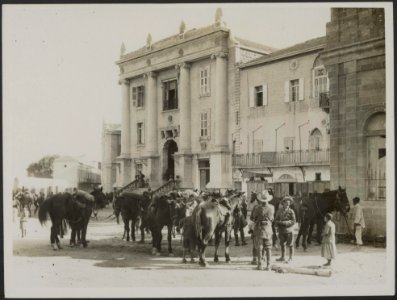 Egyptian official photograph. Jaffa Municipal Buildings. Welllington Mounted Rif, Bestanddeelnr 158-1915