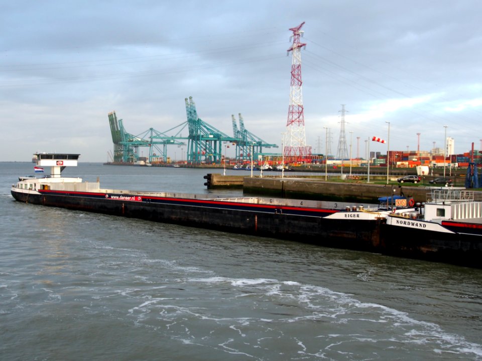 Eiger (ship, 2000), ENI 02324957 & Nordwand (ship, 2000), ENI 02324957, Port of Antwerp pic8
