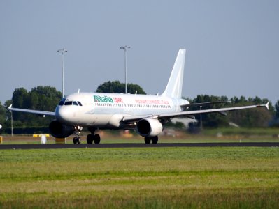 EI-DSA at Schiphol (AMS - EHAM), The Netherlands, 16may2014, pic-1