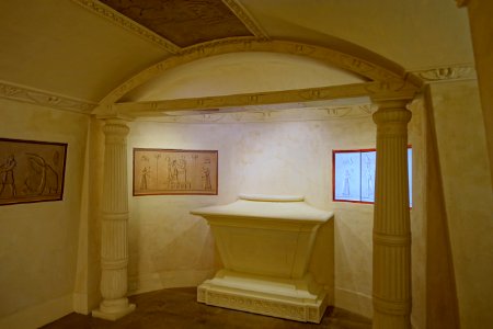 Egyptian entry hall - Stowe House - Buckinghamshire, England - DSC07077