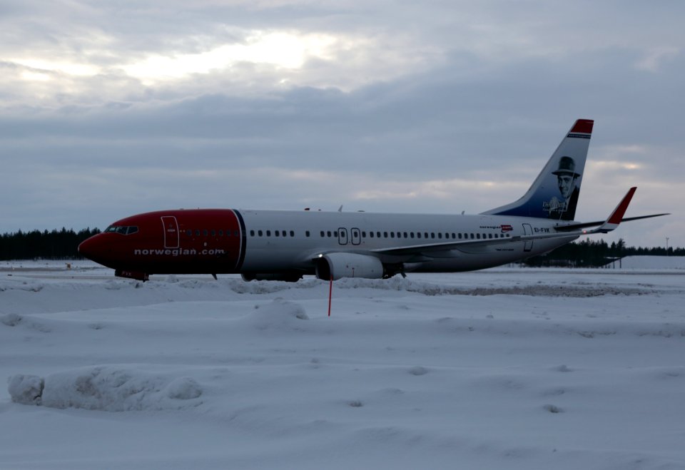 EI-FVK Oulu Airport 20180311 03