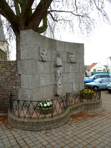 Eijsden-Verzetsliedenmonument (3)