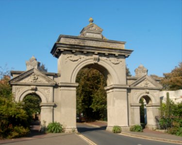 Egremont Gate, Egremont Place, Queen's Park, Brighton (NHLE Code 1380496) (August 2019) (1)