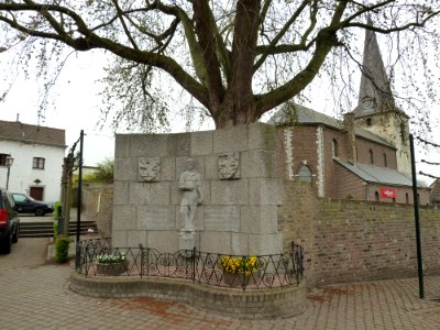 Eijsden-Verzetsliedenmonument (1)