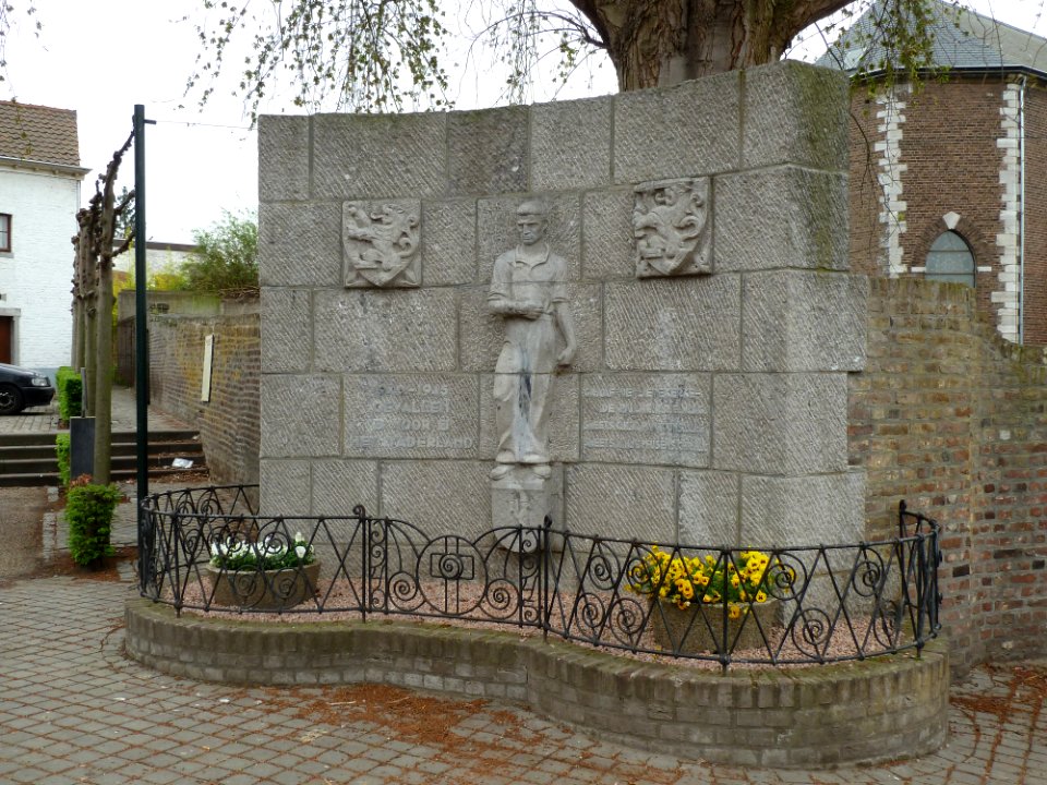 Eijsden-Verzetsliedenmonument (2)