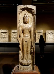 Ekadasamukha (eleven-faced Avalokitesvara) in a niche, 2 of 2, Baoqingsi temple, Xi'an, Shaanxi province, China, Tang dynasty, 700s AD, limestone - Tokyo National Museum - Tokyo, Japan - DSC08725