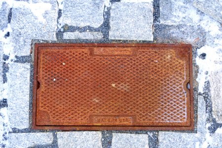 Ej Made in USA street hole cover - Beacon Hill - Boston, MA - DSC02366