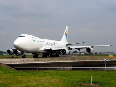 EK74799 Saudi Arabian Airlines Boeing 747-281B(SF) - cn 24399 taxiing 14july2013 pic-003