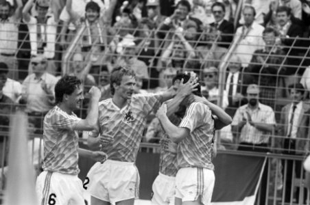 EK voetbal in West Duitsland Engeland tegen Nederland 1-3, Bestanddeelnr 934-2664