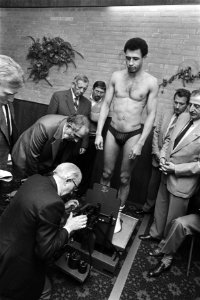 EK boksen Blanchard tegen Caramanolis in Amsterdam Blanchard tijdens het wegen, Bestanddeelnr 932-9835