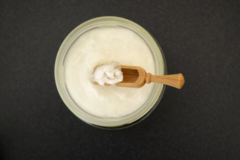 Coconut oil white