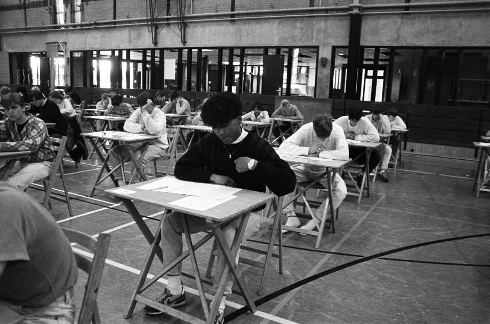 Eindexamens middelbare school, Nderlands op de Osdorper Scholengemeenschap, Bestanddeelnr 933-3090