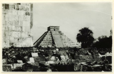 El Castillo , den centrala pyramiden - SMVK - 0307.f.0025
