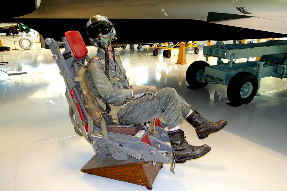 Ejection seat, Type C, Stanley Aviation Corporation - Evergreen Aviation & Space Museum - McMinnville, Oregon - DSC01047