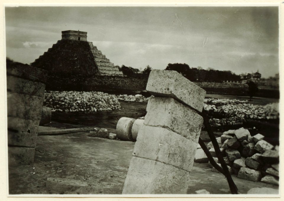 El Castillo , den centrala pyramiden - SMVK - 0307.f.0022
