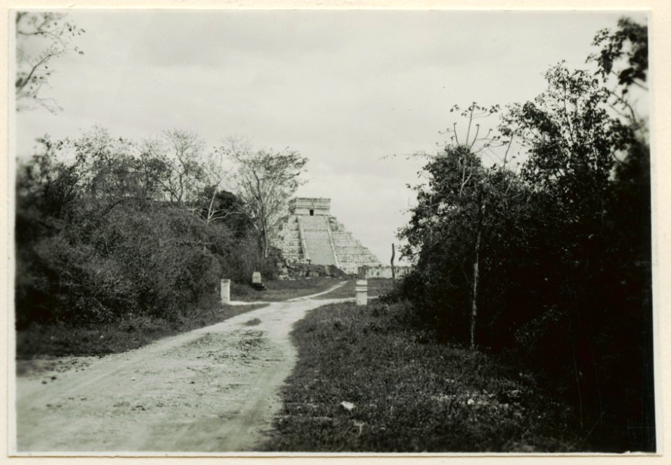 El Castillo , den centrala pyramiden - SMVK - 0307.f.0006