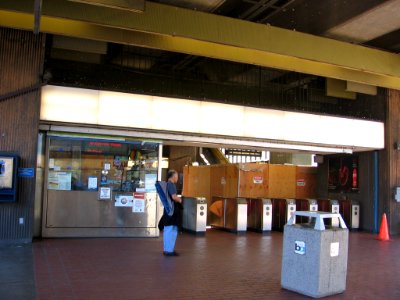 El Cerrito Plaza Station 2777 08