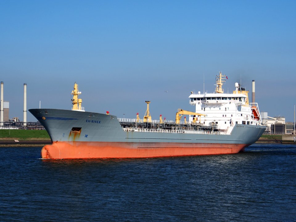 EK-RIVER, IMO 9056868 at locks of IJmuiden, Port of Amsterdam, pic3