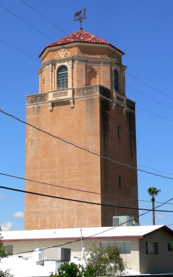 El Con water tower (Tucson) from NE 1