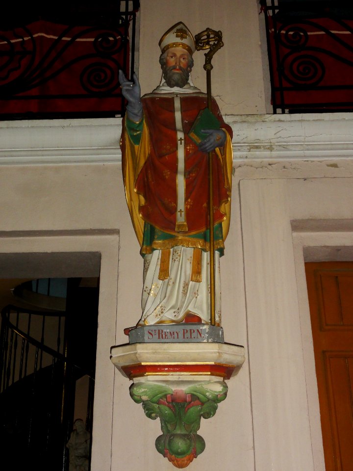 Eix (Meuse) église statue Saint Remi