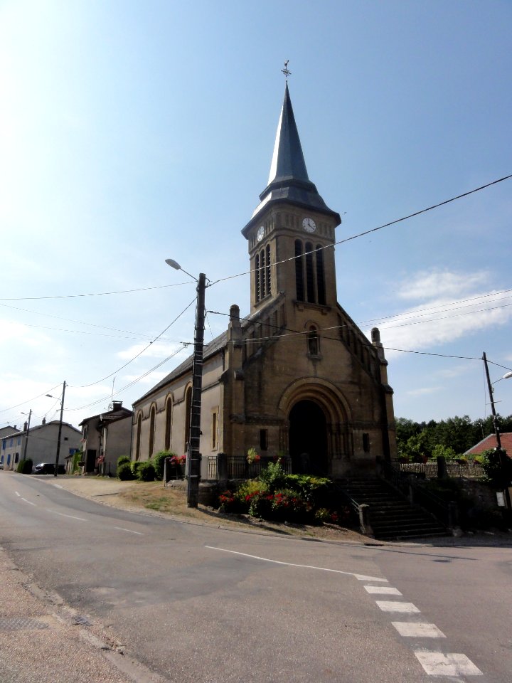 Eix (Meuse) église Saint-Rémi extérieur