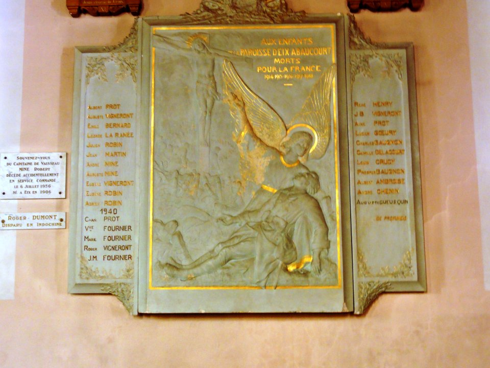 Eix (Meuse) église Saint-Rémi monument aux morts paroisse
