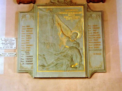 Eix (Meuse) église Saint-Rémi monument aux morts paroisse