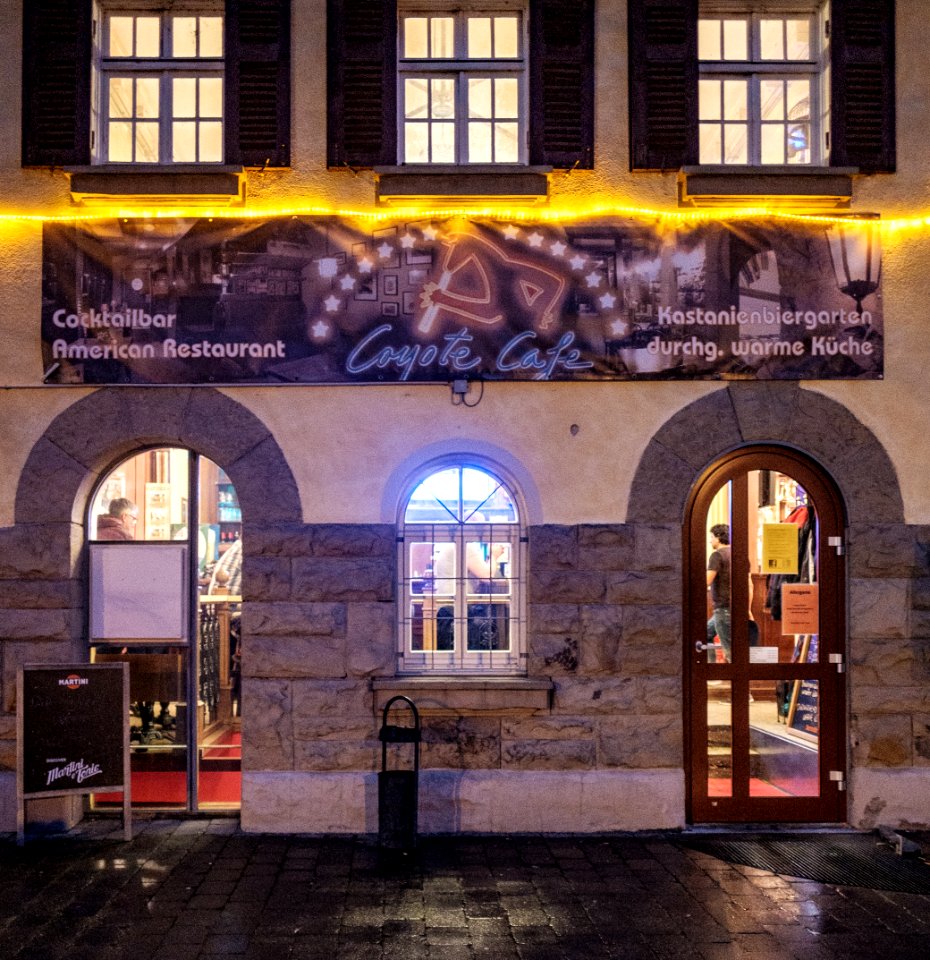 Eingang zum Coyote Cafe in Tübingen 2019