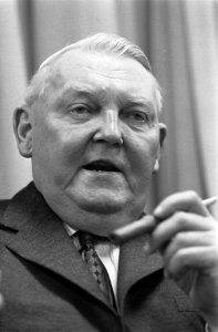 Einde bezoek bondskanselier dr Ludwig Erhard en gaf persconferentie in het Haag, Bestanddeelnr 916-1330